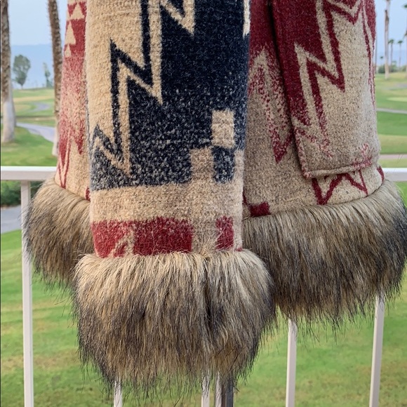 Tasha Polizzi Aztec Southwestern Blanket Jacket M - Picture 6 of 11